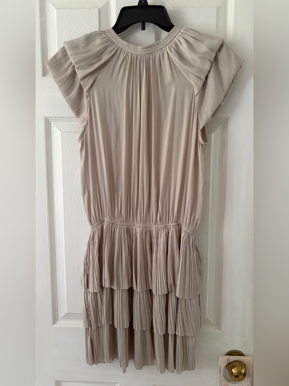 Current Air Beige Tiered Pleated V-Neck Tunic Dress - Picture 4 of 4